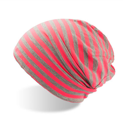 Двуцветна шапка в розови и сиви райета С2675-4