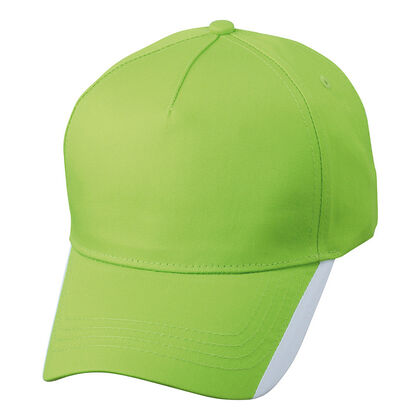 Луксозна шапка в светло зелено С218-3