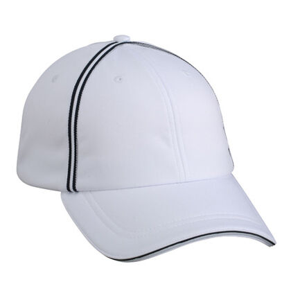 Водоустойчива шапка с козирка в бяло С1216-3