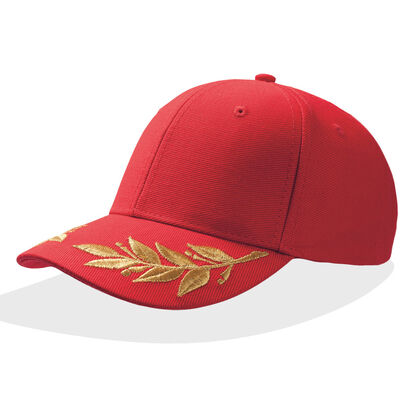 Червена шапка с бродерия С2654-3