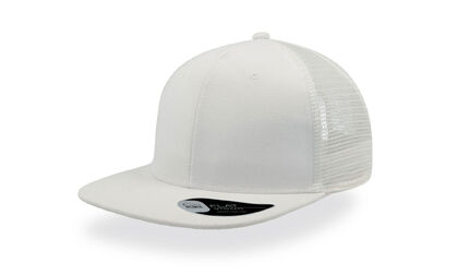 Бяла шапка с мрежа и плоска козирка С2777-2